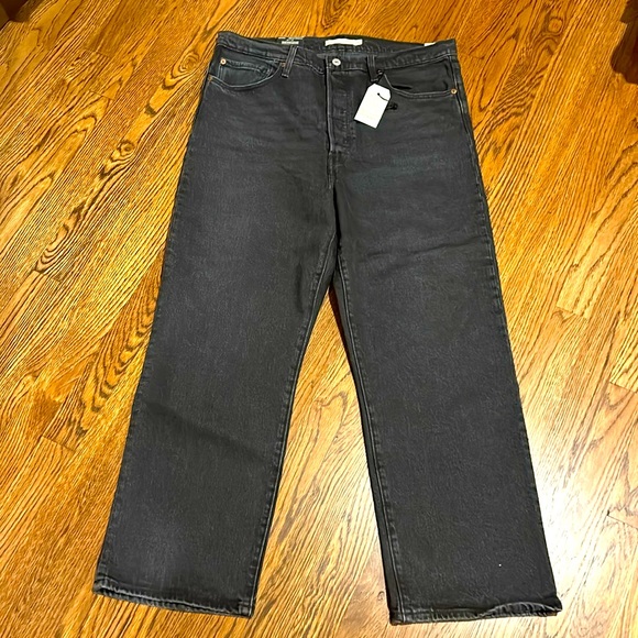 Levi's Denim - NWT Levi’s black Jeans size 33